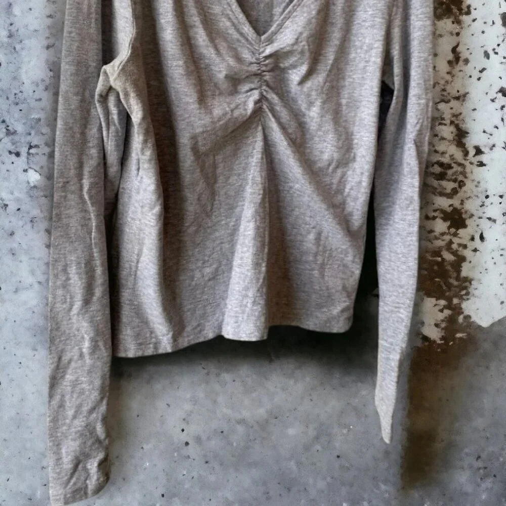 H&M Divided V-Neck Ruched Top (Junior)